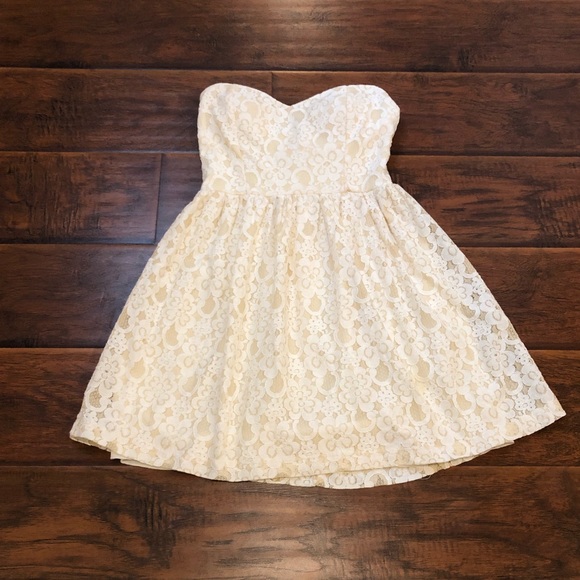 Mystic Dresses & Skirts - Mystic cream strapless lace dress